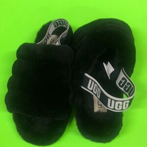 UGG fluff yeah sandals, black size 8 women’s—Like New